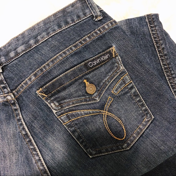 Calvin Klein Size 6 Jeans - Picture 3 of 3